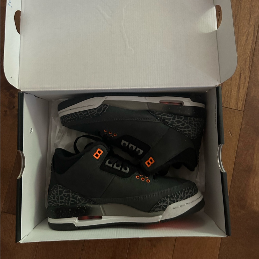 BNIB Jordan 3 Retro